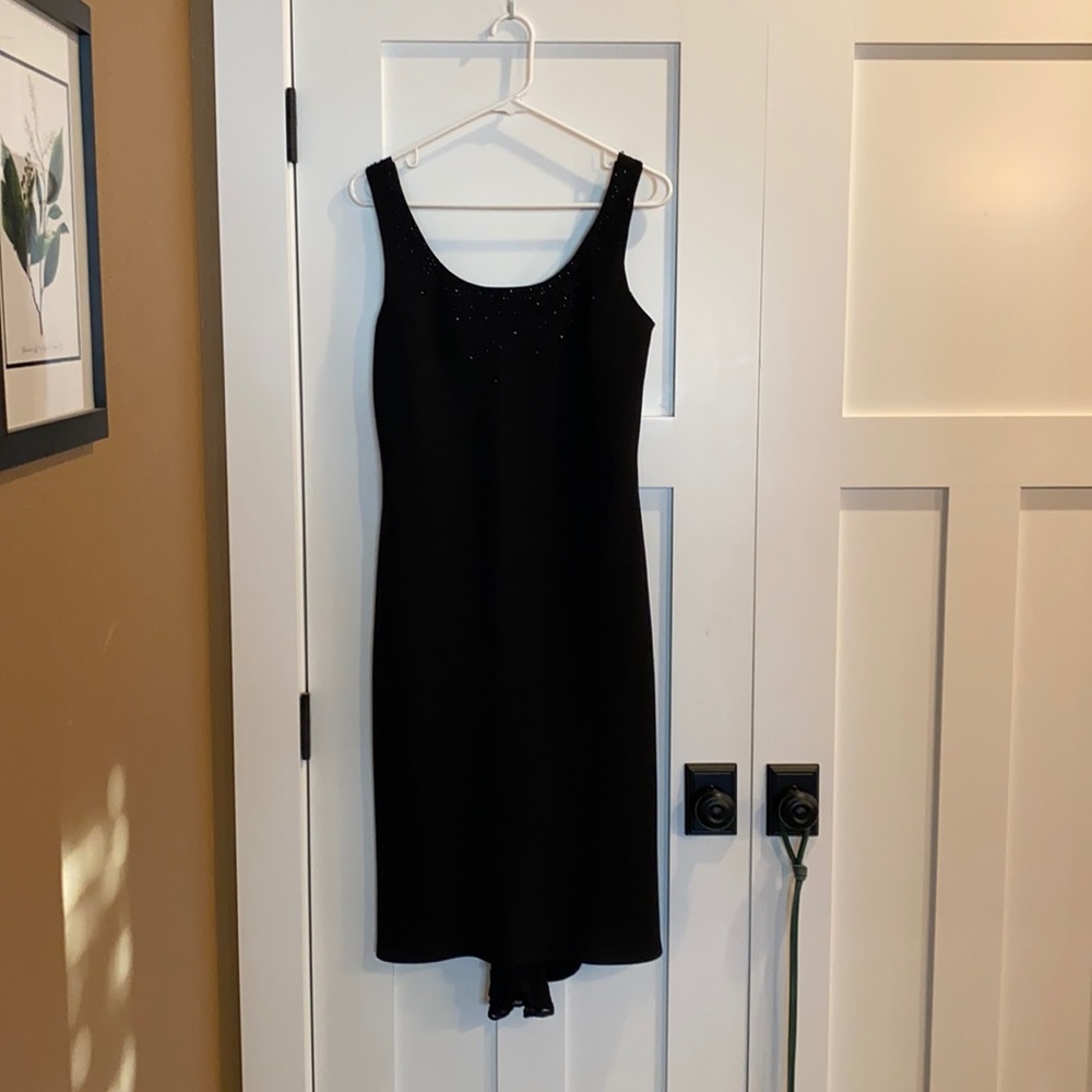 Beautiful black cocktail dress sz 8